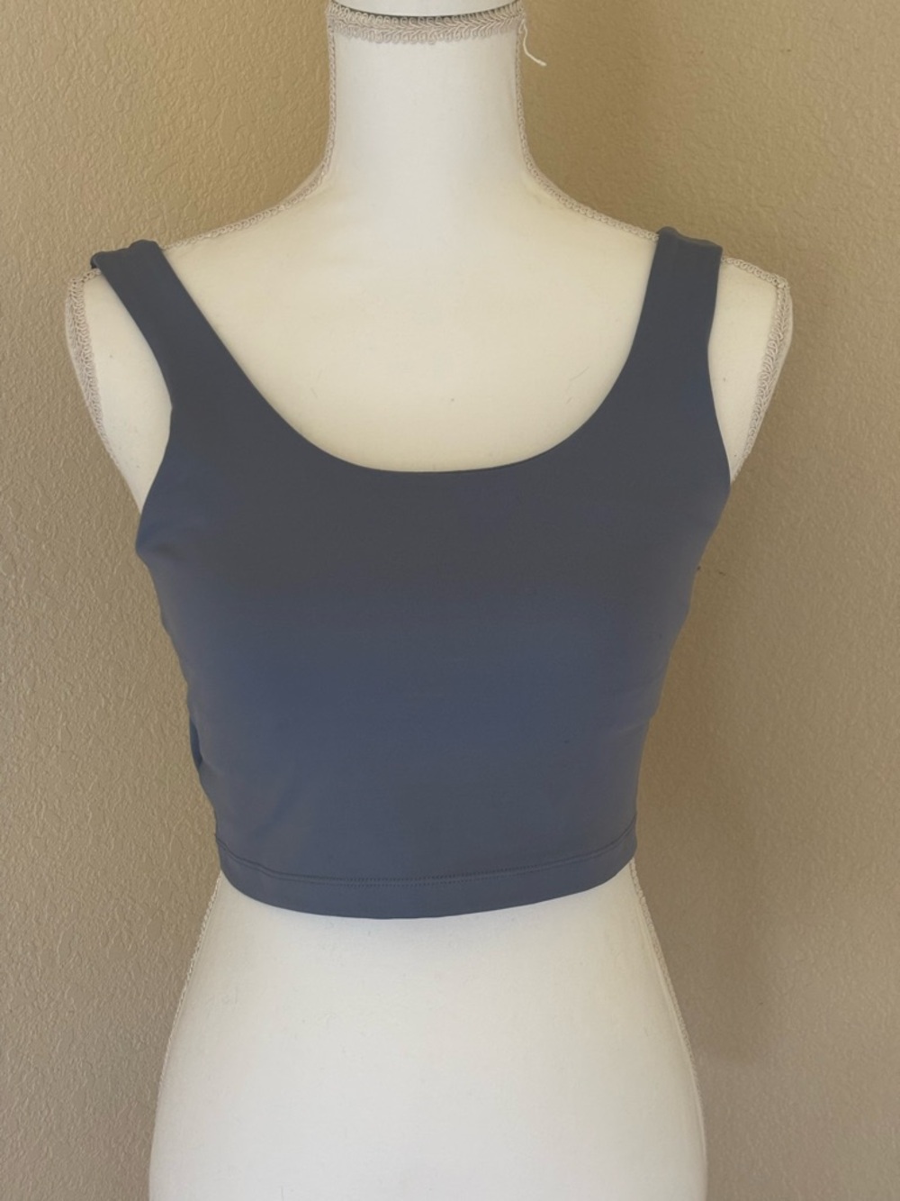 Scoop Neck Gray/BlueCrop Sports Bra